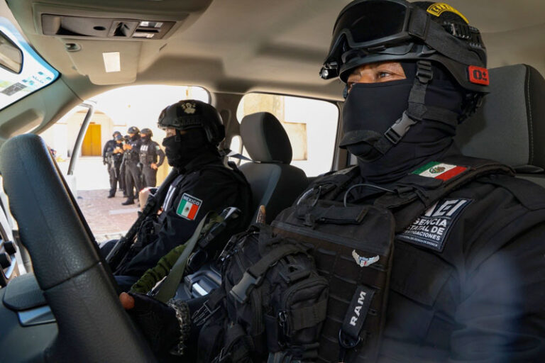 Trasladan a Oaxaca a imputado y solicitan su vinculación a proceso por homicidio de estudiante, cometido en Huajuapan