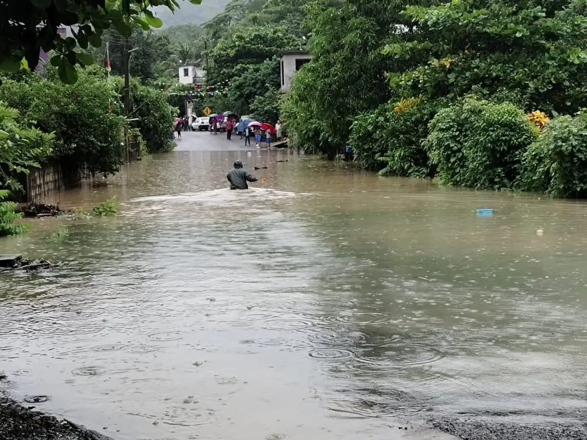 Incrementa a 24 número de fallecidos en Hidalgo, Puebla, Veracruz y Querétaro por lluvias