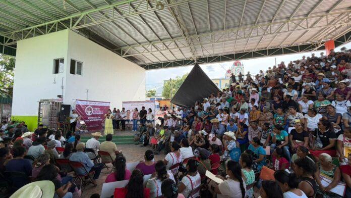 Entrega-Sebienti-59-microcreditos-a-mujeres-emprendedoras-en-Santa-Maria-Zacatepec-3.jpg