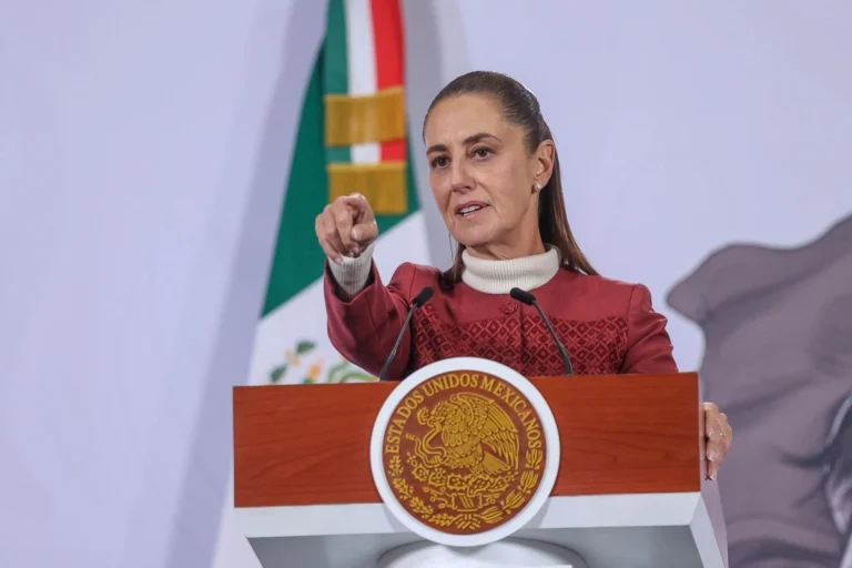 Sheinbaum en llamada con Trump: Intervención militar de EU en México “no está sobre la mesa”