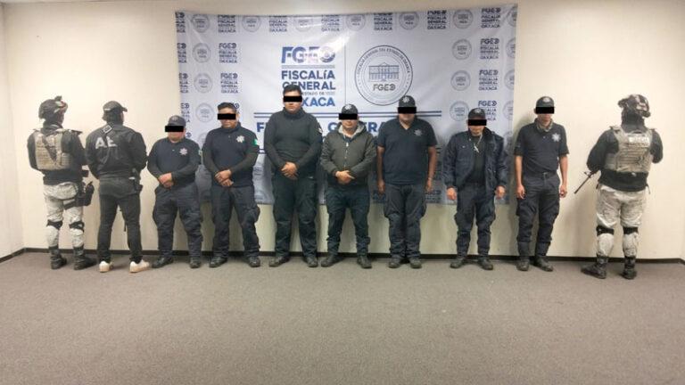 En acción inmediata, Fiscalía de Oaxaca detiene a siete elementos de la policía municipal por homicidio de un niño, ocurrido en la Costa
