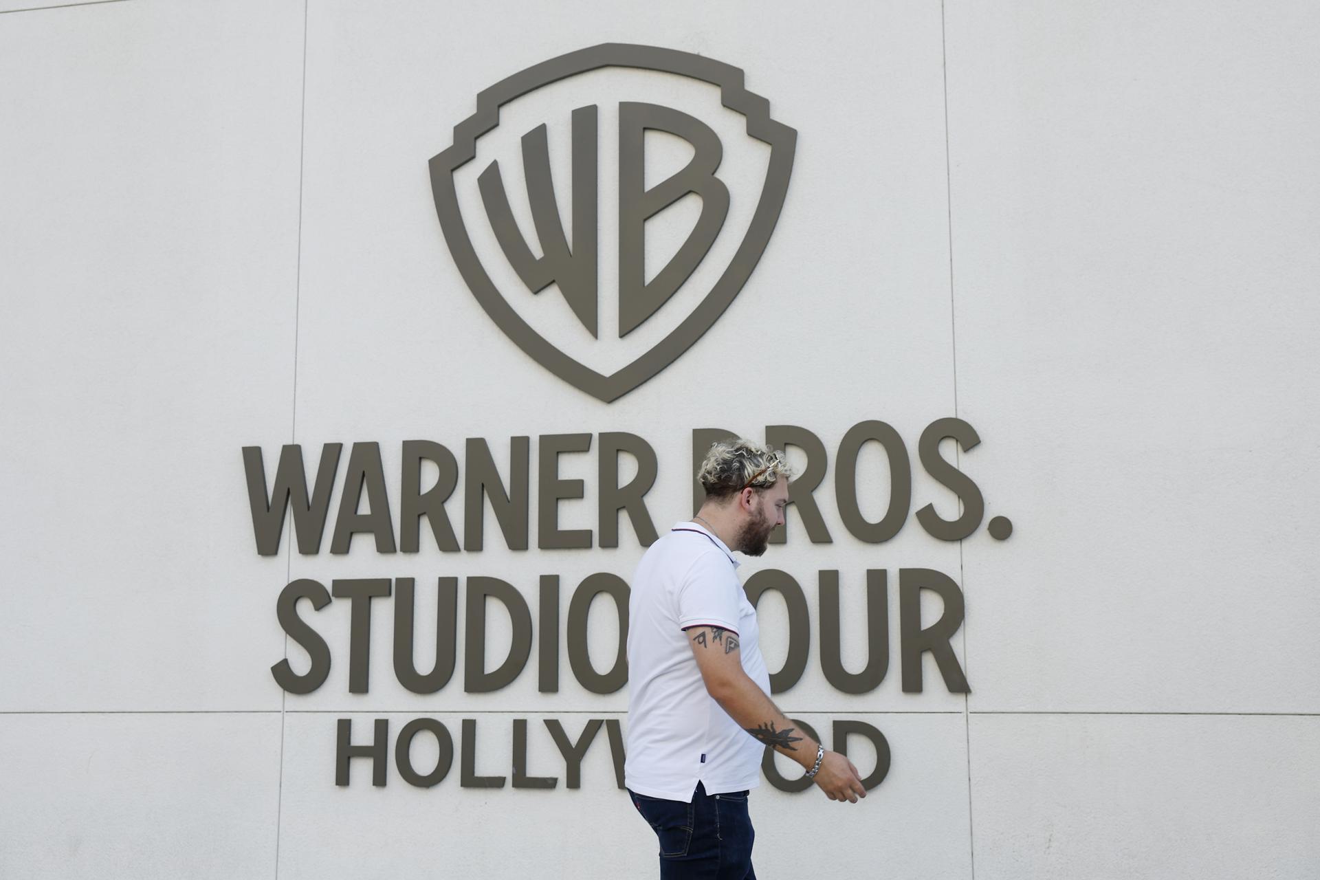 Consejo de Warner Bros rechaza la última oferta de Paramount y apuesta por fusión con Netflix