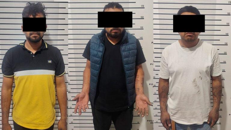 Asegura Policía Vial Estatal a 3 hombres con réplica de arma en la capital del estado