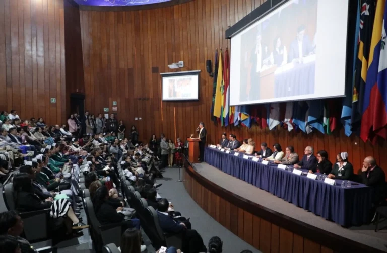 México alcanza 80% de sobrevida en cáncer infantil gracias a la red OncoCREAN del IMSS