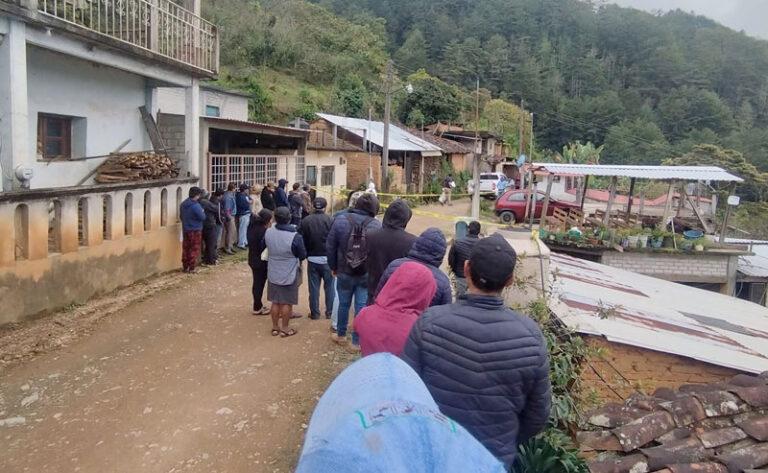 Investiga Fiscalía feminicidio de maestra y muerte de un hombre en la Sierra Norte