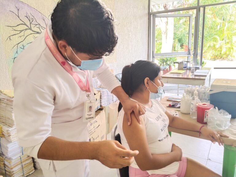 Fortalece IMSS Oaxaca acciones de vacunación y prevención contra sarampión