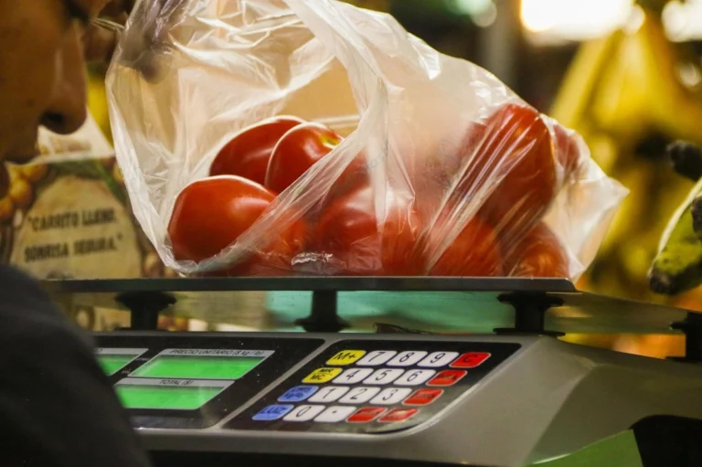 Canasta básica se encareció en febrero un 4.5% anual; se ubicó en $4 mil 877