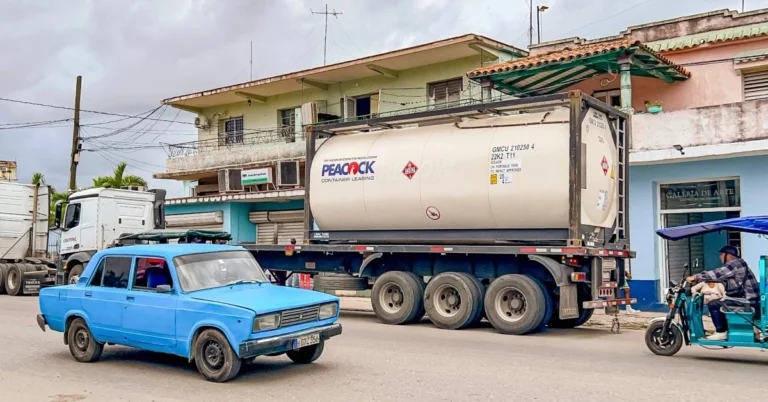 Cuba no puede recibir petróleo ruso, advierte el Tesoro estadunidense