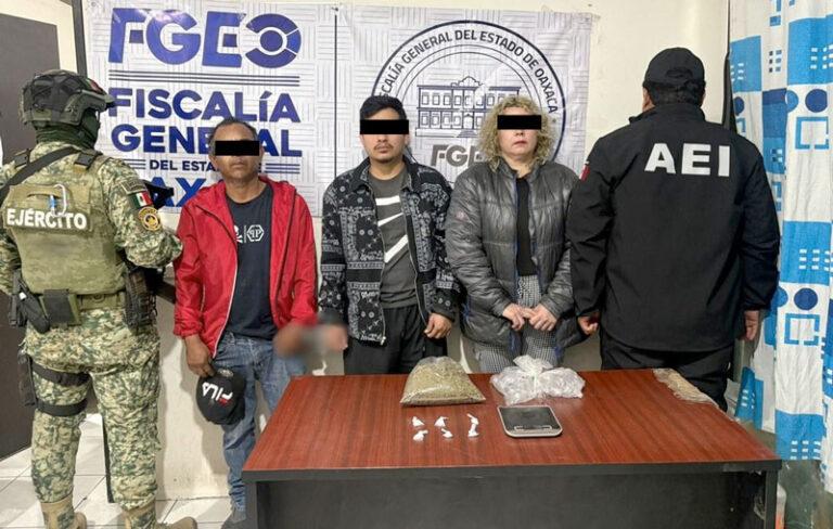 Fiscalía de Oaxaca ejecuta cateos en puntos de venta de drogas en Matatlán y Mitla; hay seis personas detenidas