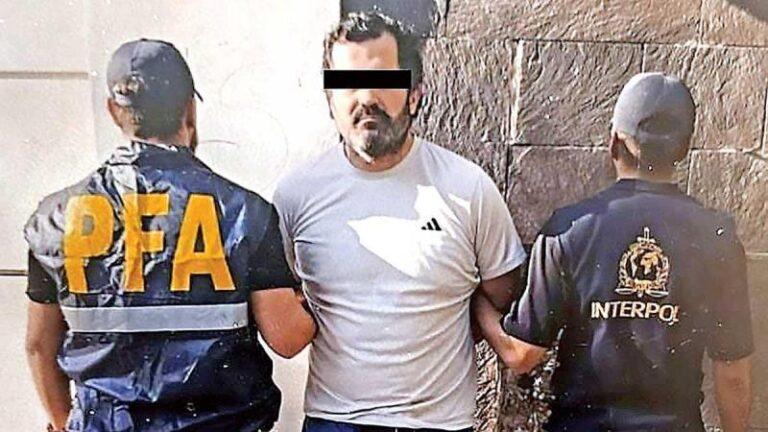 México busca deportación o extradición de contraalmirante Fernando Farías