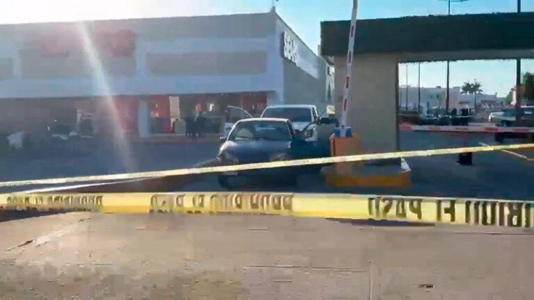 Hieren a hombre en asalto dentro de Plaza del Valle, en Oaxaca; le roban 3 mdp