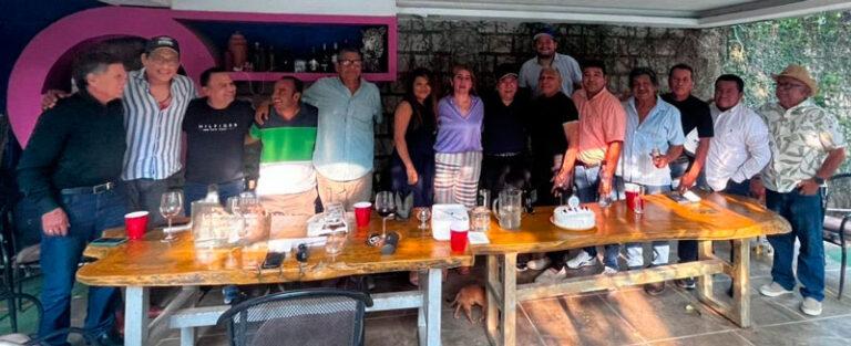 CTM festeja cumpleaños al Lic. Rodolfo León Aragón 