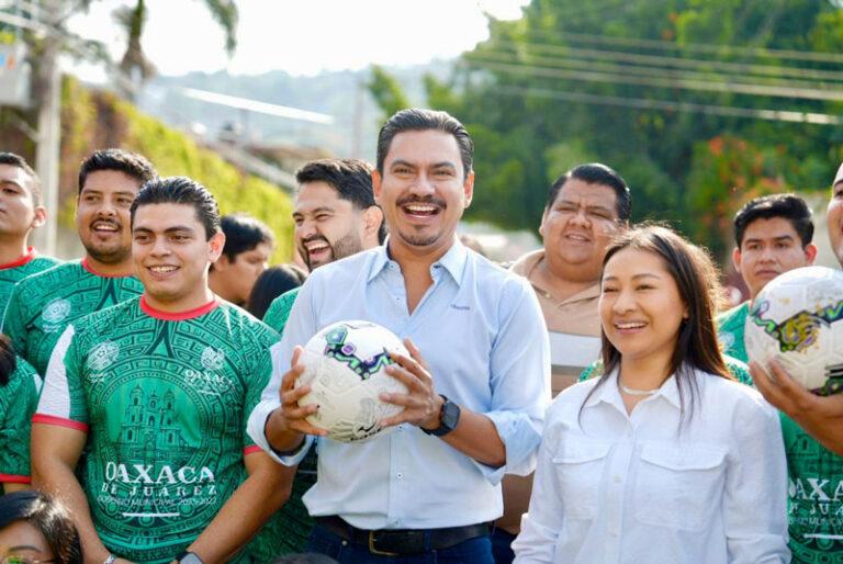 Tequio por la Tierra y Murales Mundialistas resignifican el espacio público: Ray Chagoya