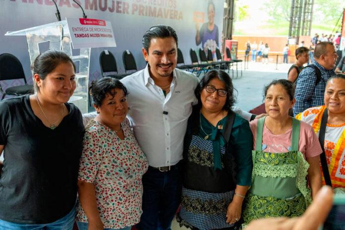 ray_chagoya_mujeres.jpg