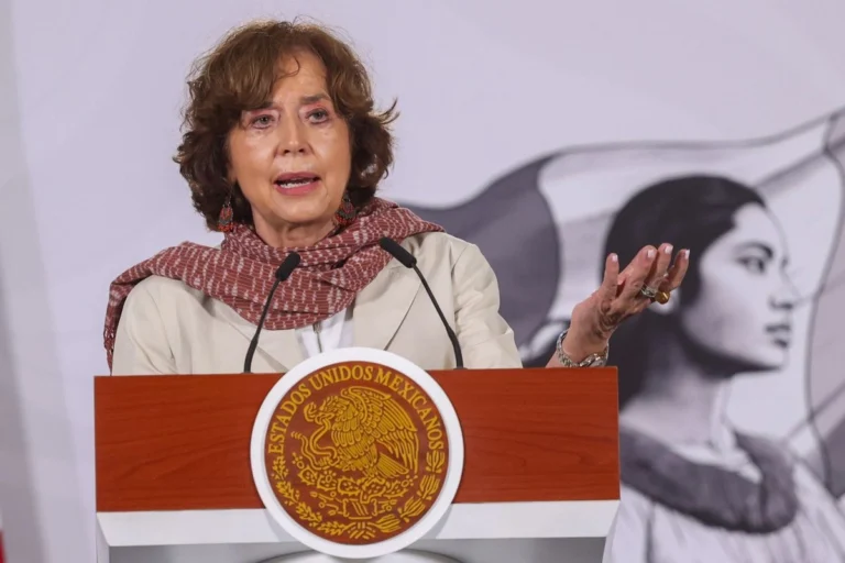 Anuncian apoyo de 45 mil pesos a académicos mexicanos en el extranjero para que vengan a dar clases al país