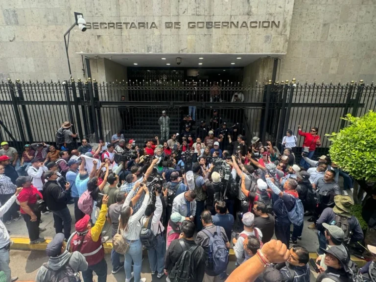 CNTE reanuda diálogo con el Gobierno; queremos respuestas concretas ¿hay o no mesa con la Presidenta?, insisten maestros