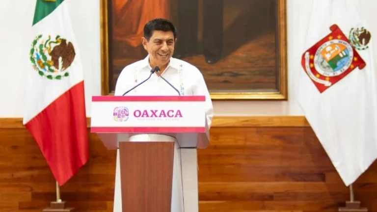 Salomón Jara plantea construir paso deprimido en el Parque del Amor para poner fin al histórico caos vial en Oaxaca