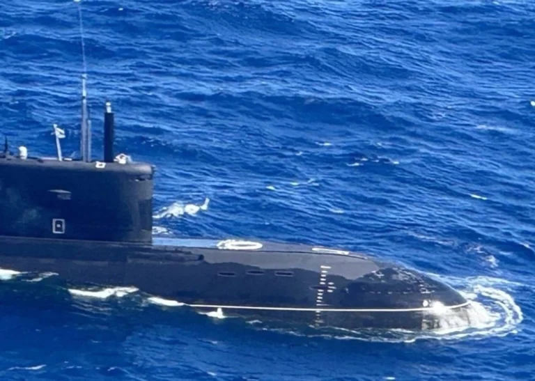 China lanza misil de prueba desde submarino en el Pacífico; EU reacciona con “preocupación”