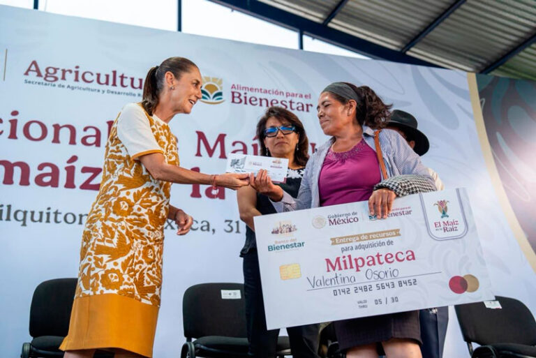 Con entrega de recursos, Claudia Sheinbaum fortalece en Oaxaca la política de Salomón Jara para la protección del maíz nativo