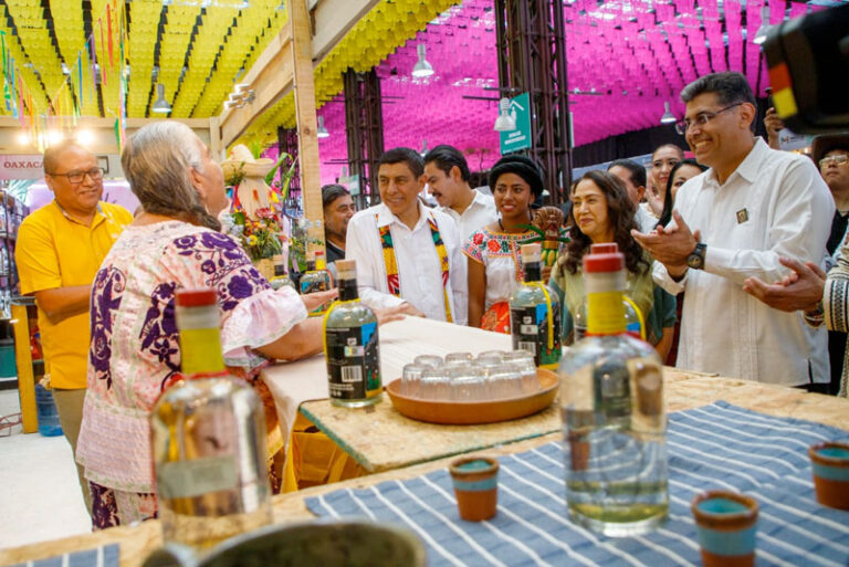 Feria del Mezcal y de Artesanías 2026 abre sus puertas con más de 400 expositores en Oaxaca