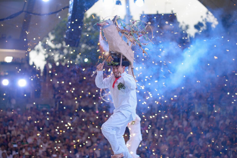 Con espectacular cierre concluye la Guelaguetza 2026; la Octava del Lunes del Cerro despide la máxima fiesta de Oaxaca