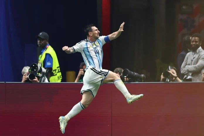 messi-y-argentina-siguen-su-sueno-del-bicampeonato-y-avanzan-a-cuartos-del-mundial-vencen-32-a-egipto.webp