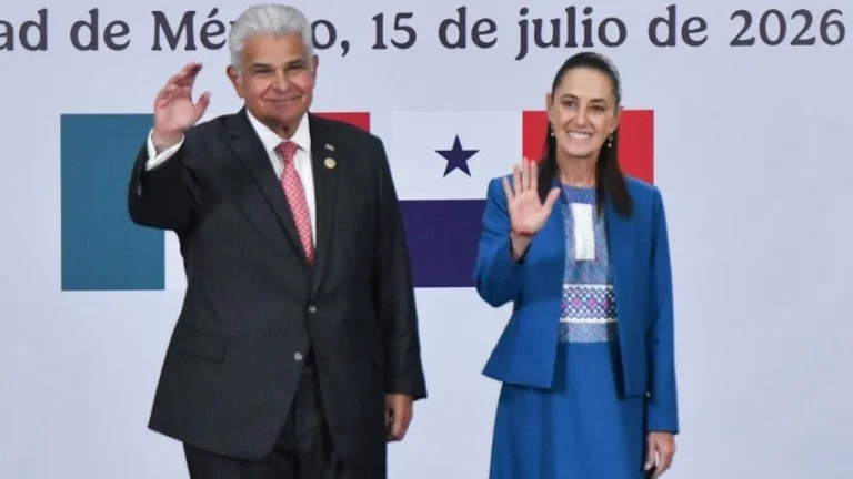 México y Panamá refuerzan cooperación, pactan neutralidad del canal