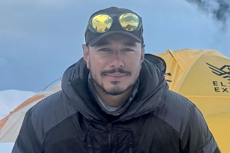 Buscan al alpinista Nirmal Purja tras avalancha en Pakistán