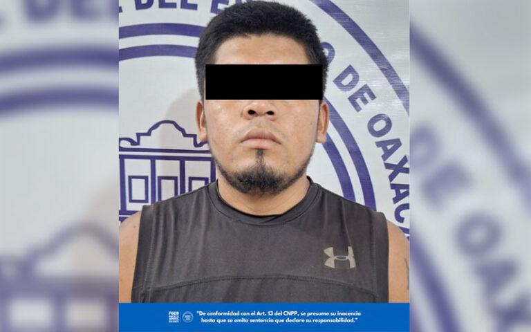 Detiene FGEO en flagrancia a probable distribuidor de droga en Pinotepa Nacional