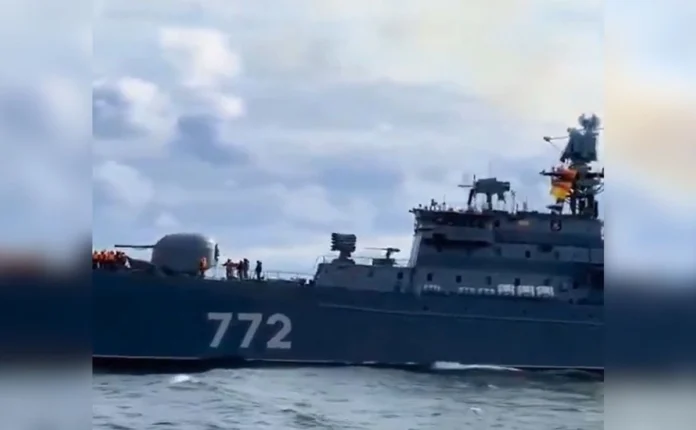 rusia-realiza-ejercicio-con-fuego-real-frente-a-inglaterra-reino-unido-lo-califica-de-irresponsable.webp