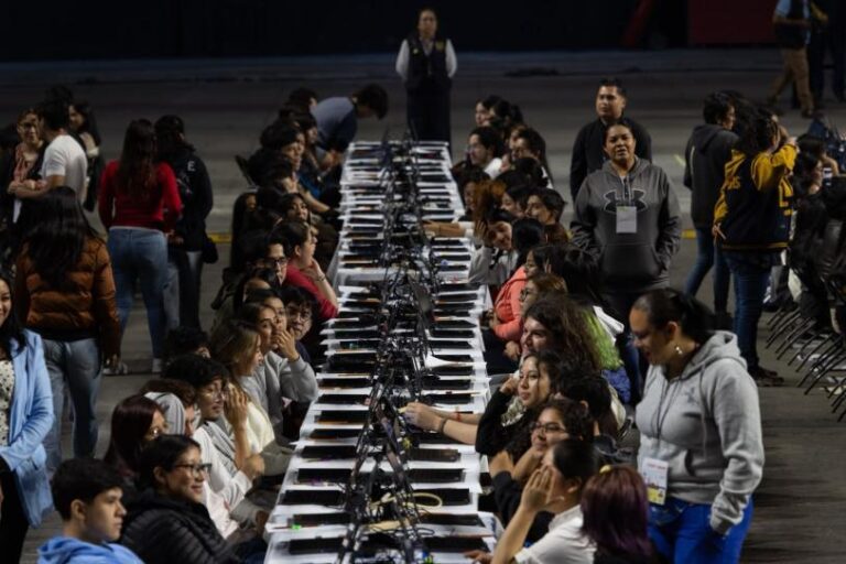 UNAM anticipa cambios al examen de ingreso tras crisis por prueba en línea