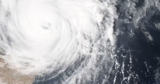 Huracán ‘Lala’ amenaza Hawái y México vigila la posible formación del ciclón ‘Ilce’