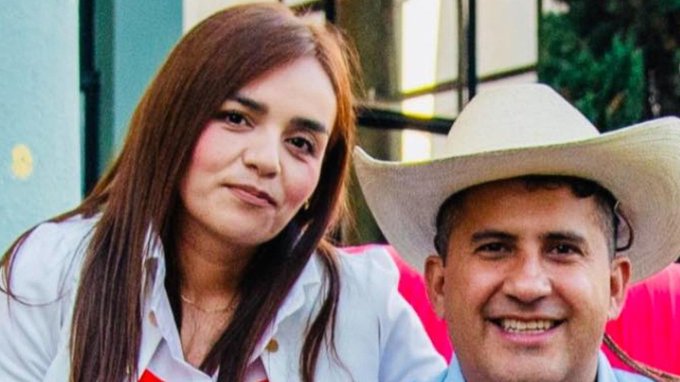 Fiscalía de Michoacán solicita a Grecia Quiroz teléfonos de Carlos Manzo