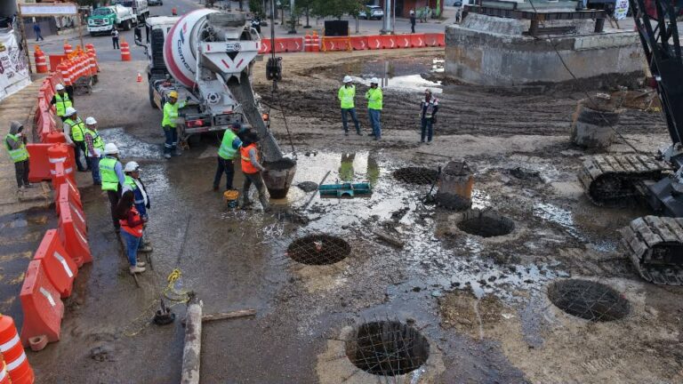 Avanza cimentación profunda del Paso a Desnivel Monumento a Juárez