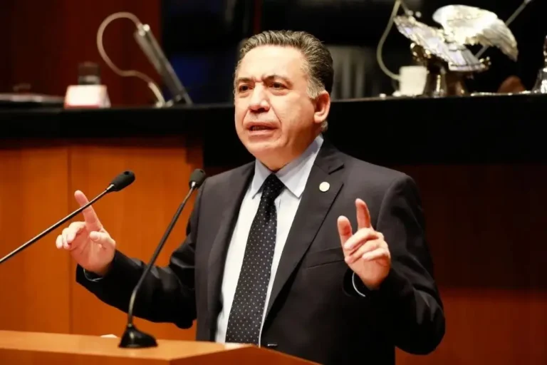 Senador Enrique Inzunza deja la bancada de Morena y se declara legislador independiente