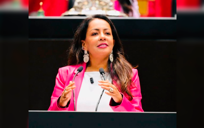 mariana_benitez.png