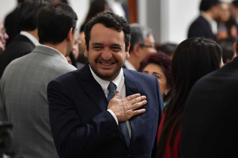 Morena cierra filas con López Beltrán y condena que EU retire visas como un “mecanismo de injerencia política”