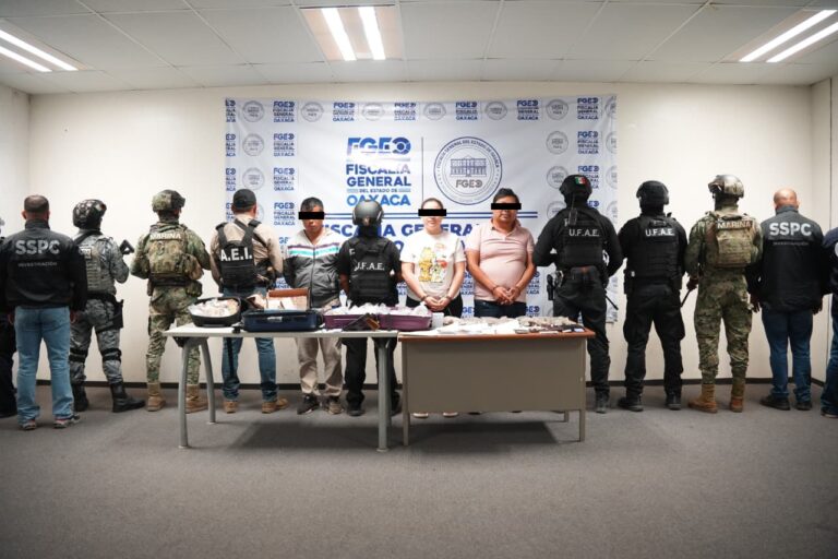Fuerzas estatales y federales ejecutan seis cateos en los Valles Centrales como parte de la segunda etapa de investigación contra la ASAEO: Fiscalía de Oaxaca