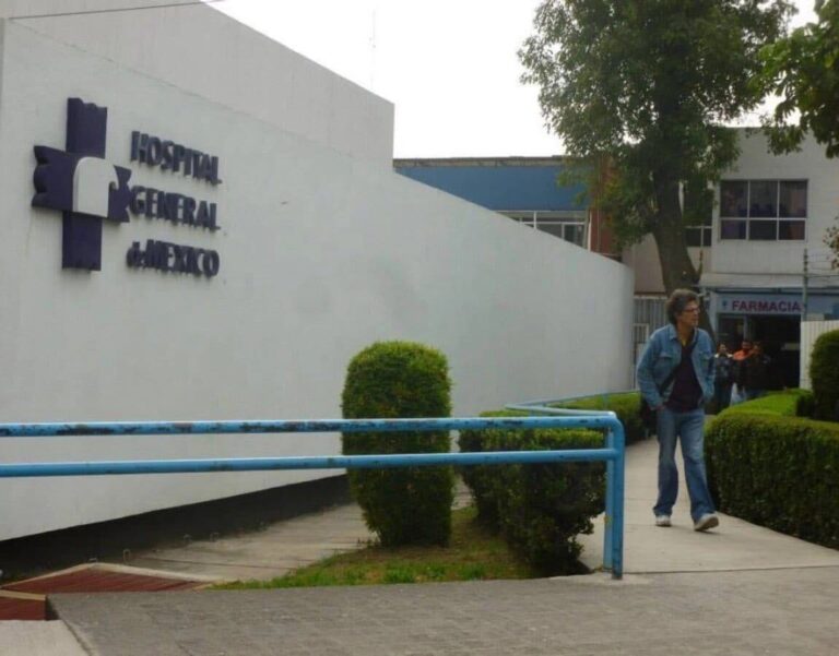 Al menos 135 doctores contagiados en brote de salmonela en el Hospital Generall de México: Salud