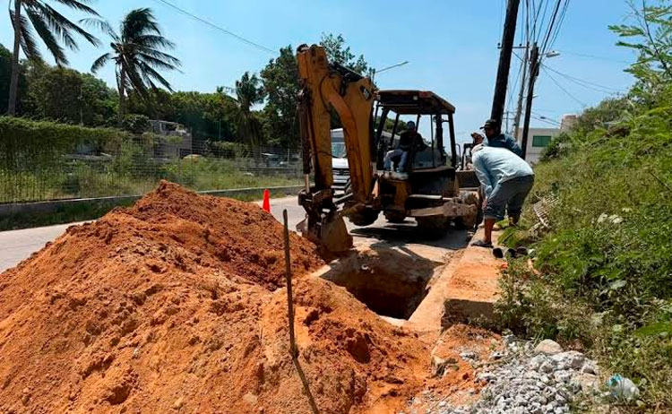 Suspenden por 48 horas el abasto de agua en gran parte de Salina Cruz por fuga