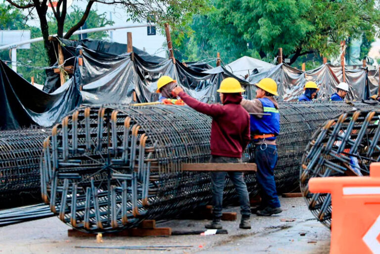 Avanza cimentación del Paso a Desnivel Monumento a Juárez