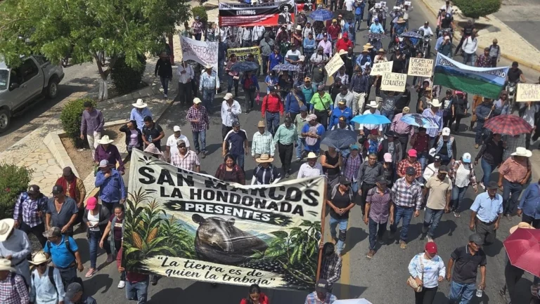 Comunidades de Cintalapa marchan contra amenazas de desalojo en la zona de Chimalapas