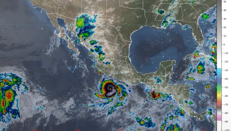 En menos de 24 horas, Polo pasa de tormenta tropical a huracán categoría 5