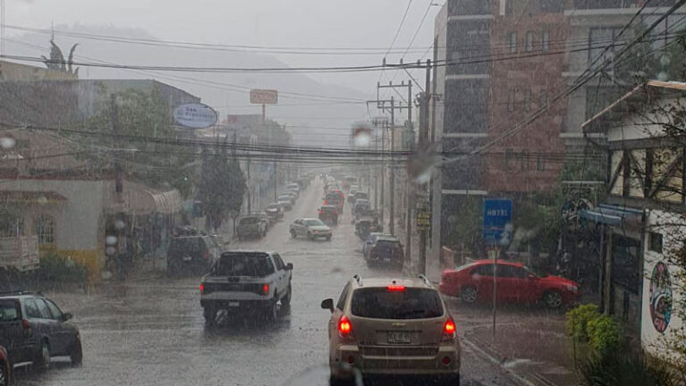 Prevén lluvias, chubascos y fuertes rachas de viento en próximas horas: Protección Civil
