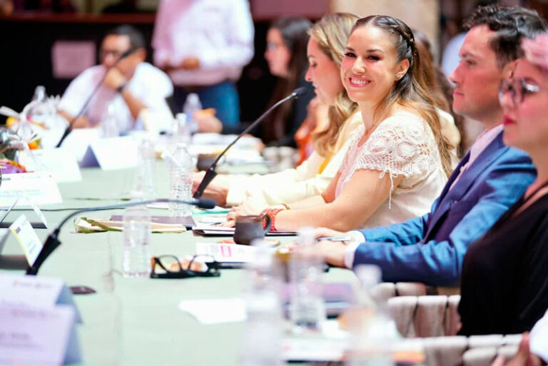 Oaxaca de Juárez comparte Corazón en Territorio como caso de éxito ante titulares de DIF Municipales del país