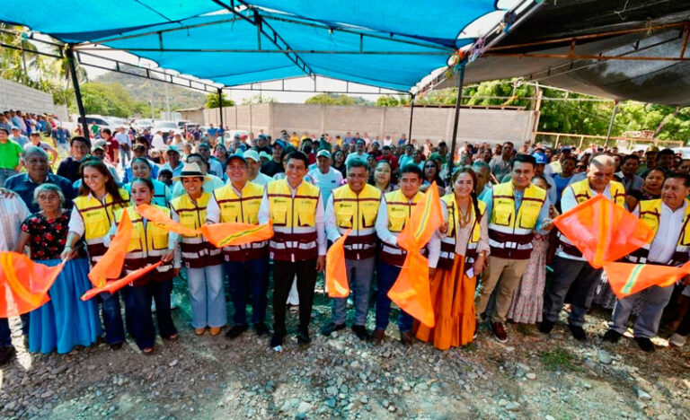 Agradece #NinoMorales a Jara construcción de pavimento de acceso a Universidad Politécnica del Istmo
