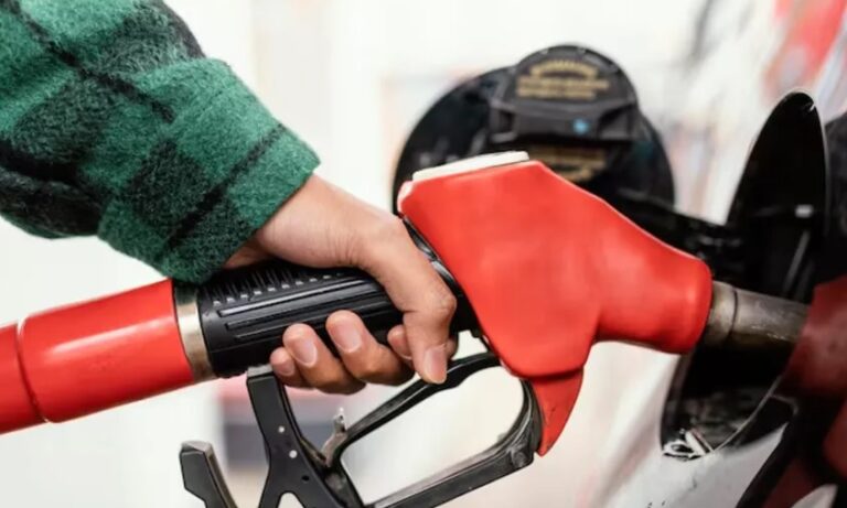 SAT frena facturación a 2 mil 205 gasolineras y comercializadoras de combustible ilegal