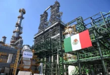 Pemex descarta despidos masivos y recortes salariales; reporta reducción de 0.21% en su plantilla