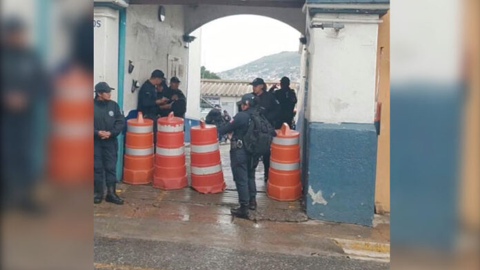 policias_paro_oaxaca.jpg