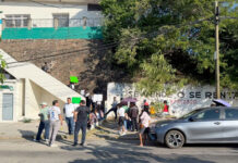 Protestan en Salina Cruz por falta de luz en secundaria; llevan más de un mes sin servicio